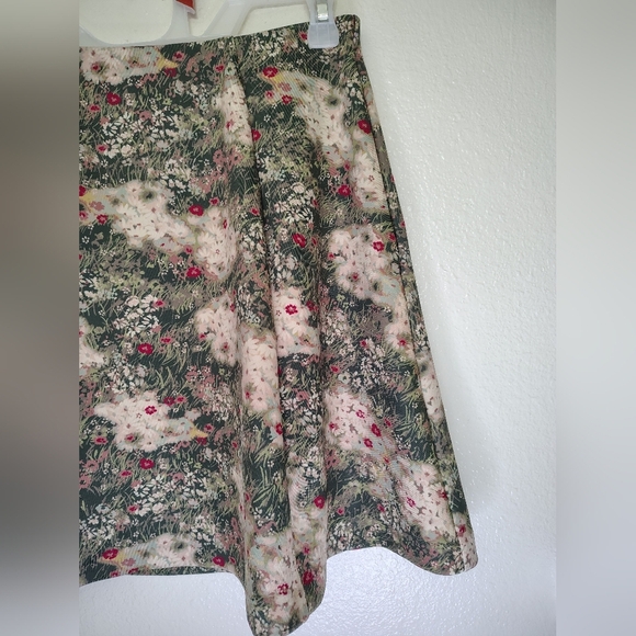 LC Lauren Conrad X Disney Bambi Pink and Green Floral A-Line Midi Skirt Sz XS - Picture 3 of 8